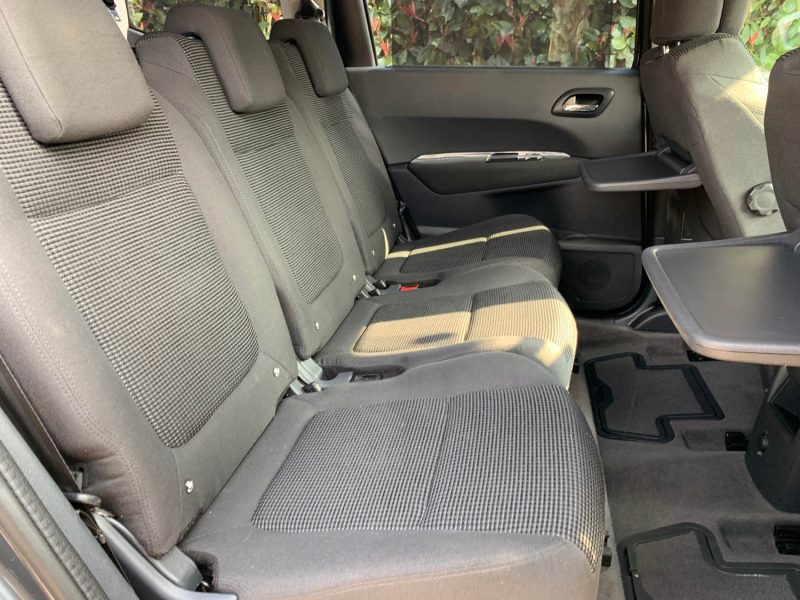 PEUGEOT 5008 2013 1.6 HDI