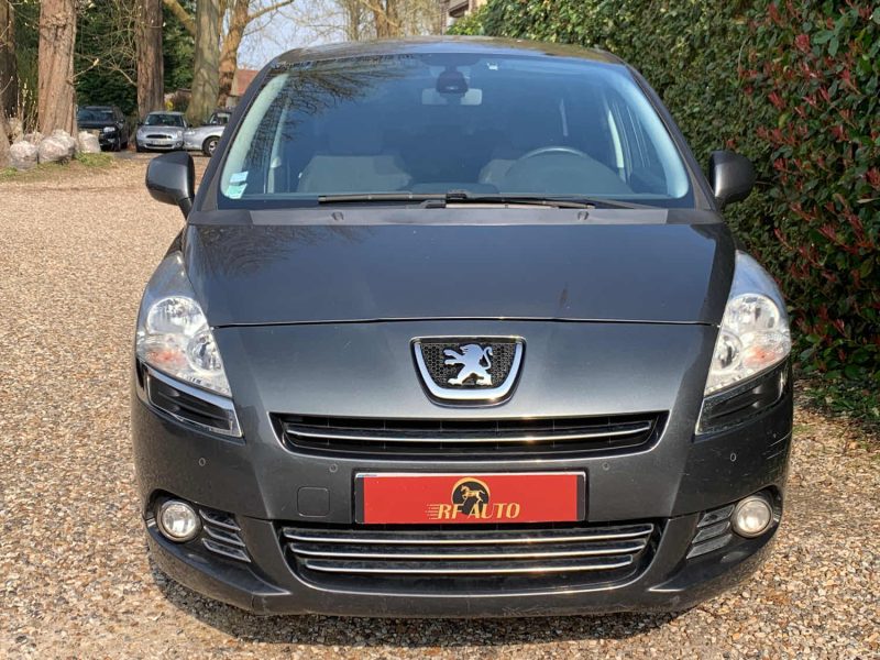 PEUGEOT 5008 2013 1.6 HDI