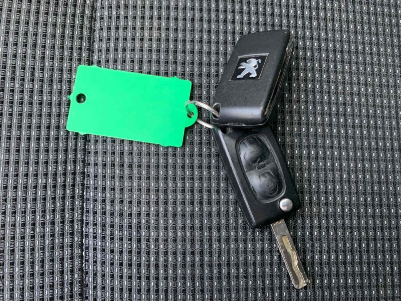 PEUGEOT 5008 2013 1.6 HDI