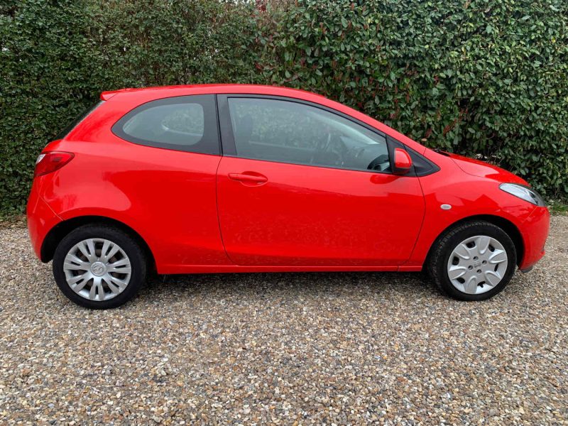 MAZDA MAZDA 2 2010 1.3i