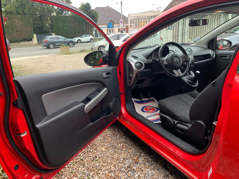 MAZDA MAZDA 2 2010 1.3i