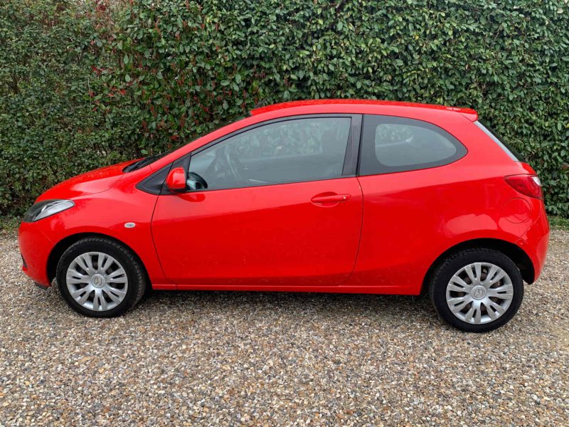 MAZDA MAZDA 2 2010 1.3i