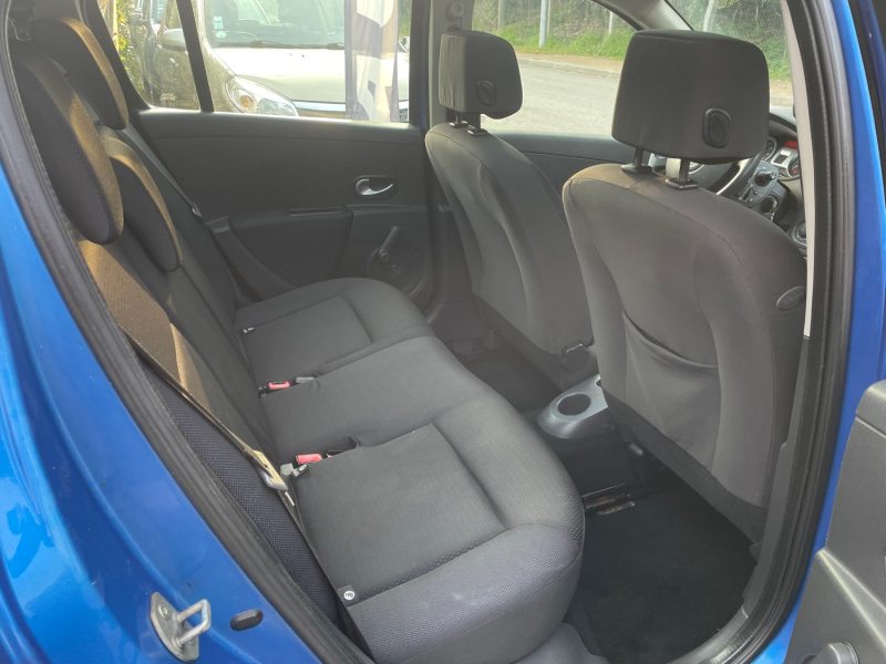 RENAULT CLIO 1.4i 16V 100CV