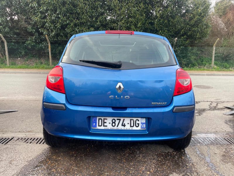 RENAULT CLIO 1.4i 16V 100CV