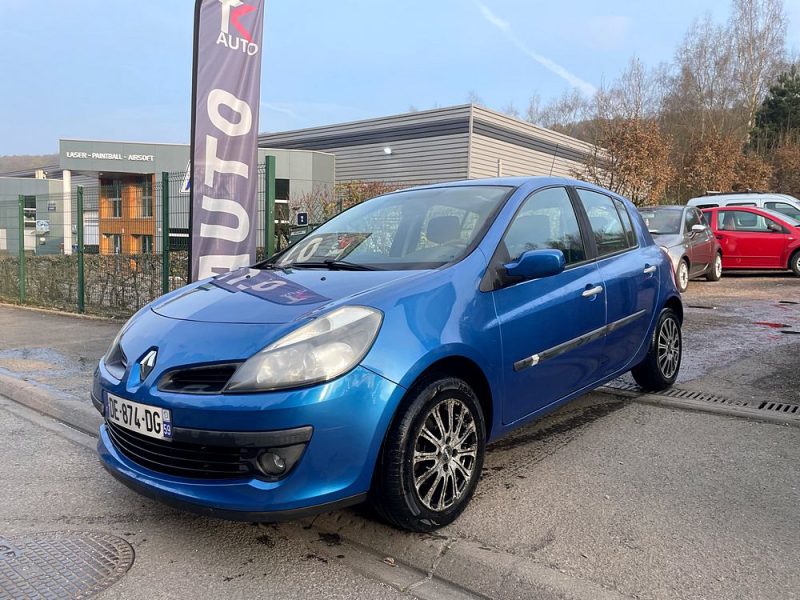 RENAULT CLIO 1.4i 16V 100CV