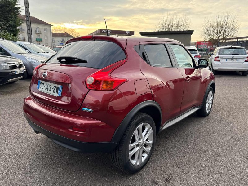NISSAN JUKE 2012