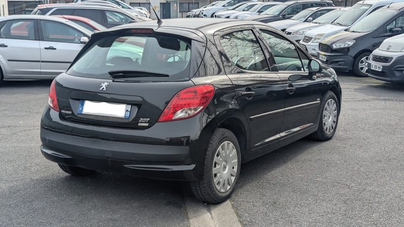 PEUGEOT  207 2011