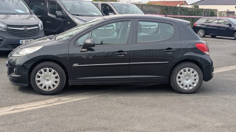 PEUGEOT  207 2011