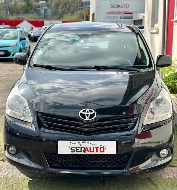 TOYOTA VERSO 2009