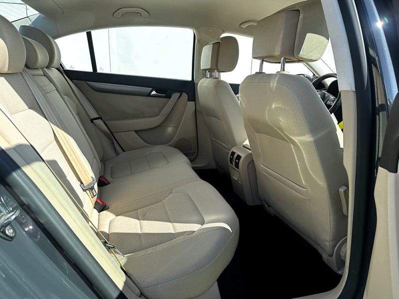 VOLKSWAGEN PASSAT 2.0 TDI 140CV CONFORTLINE - *** REMISE - PRIX COUTANT !! ***