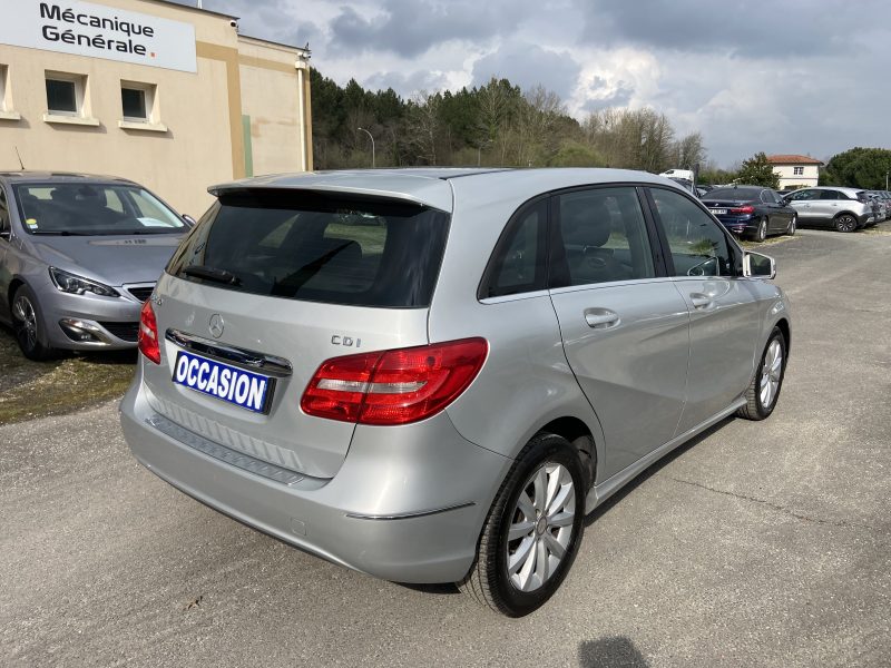 MERCEDES-BENZ CLASSE B 200CDI 136CV BUSINESS BVA