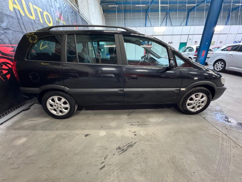 OPEL ZAFIRA  2.0 DTI 100 Fashion 