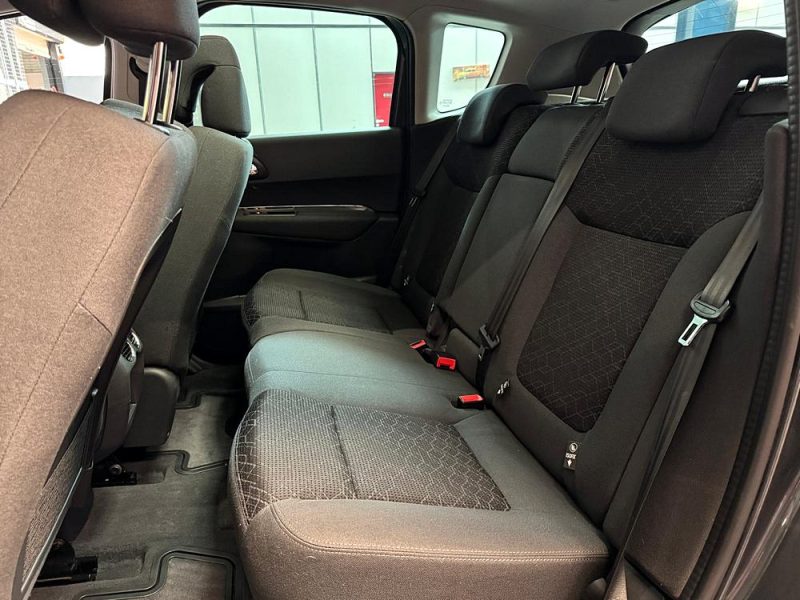 PEUGEOT 3008 1.2 PureTech 130 