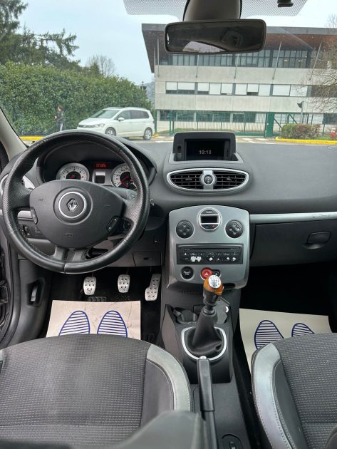RENAULT CLIO 2010