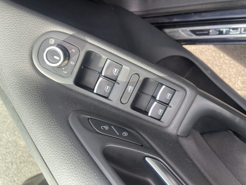 VOLKSWAGEN GOLF 2012 1.6 TDI 105 CV 