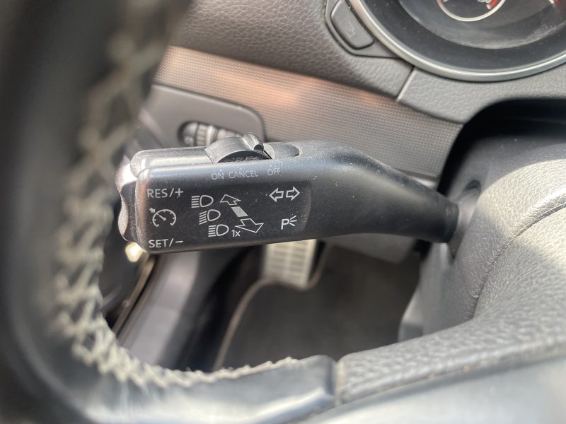 VOLKSWAGEN GOLF 2012 1.6 TDI 105 CV 