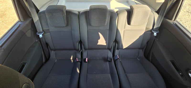 Renault Scénic 3 1.5 DCI 110 ch Dynamique - Boîte Automatique