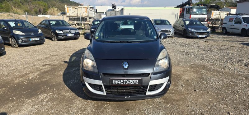 Renault Scénic 3 1.5 DCI 110 ch Dynamique - Boîte Automatique