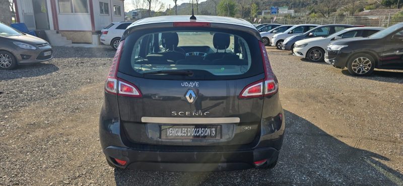 Renault Scénic 3 1.5 DCI 110 ch Dynamique - Boîte Automatique
