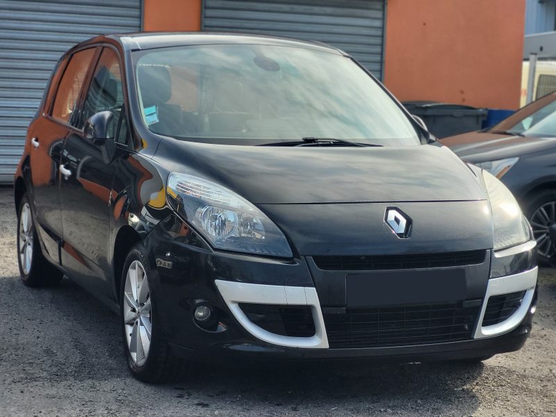 RENAULT SCÉNIC 3 III 0001