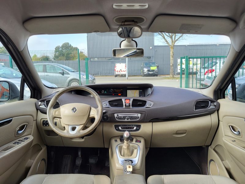 RENAULT SCÉNIC 3 III 0001