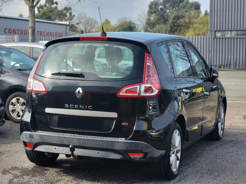 RENAULT SCÉNIC 3 III 0001