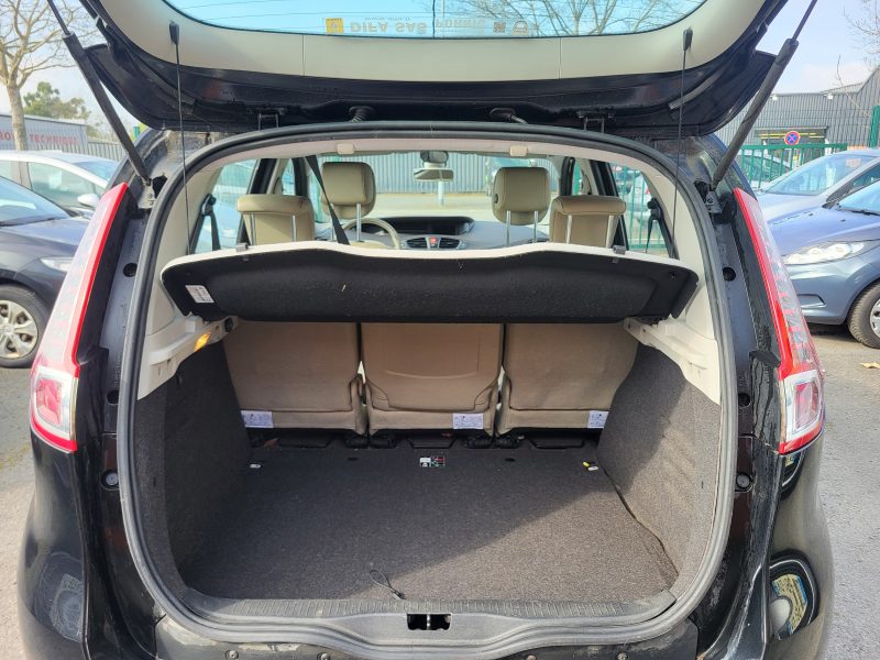 RENAULT SCÉNIC 3 III 0001