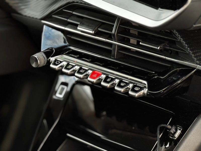 PEUGEOT 208 II (P21) 5 Portes 1.2 PureTech 12V S&S 100 ch GARANTIE 6 MOIS