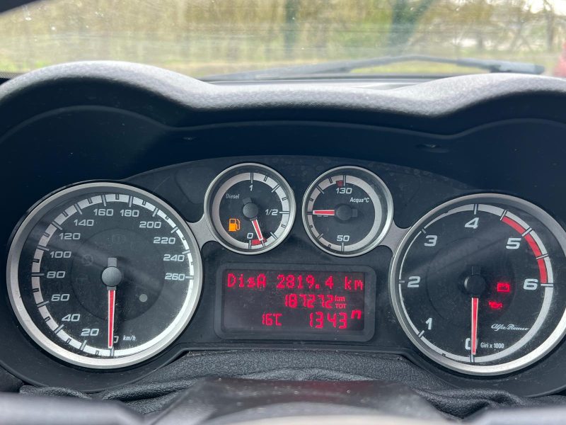 ALFA ROMEO MITO 2011