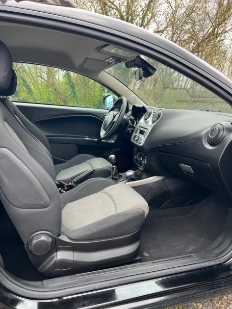 ALFA ROMEO MITO 2011