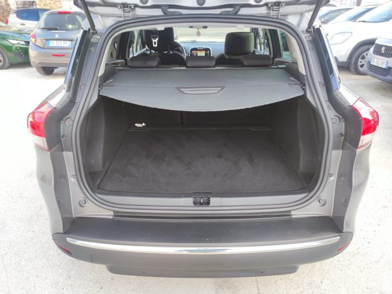 RENAULT CLIO IV ESTATE Intens EDC 120 Energy