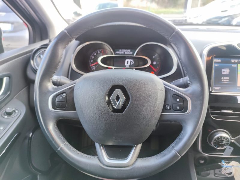 RENAULT CLIO IV ESTATE Intens EDC 120 Energy