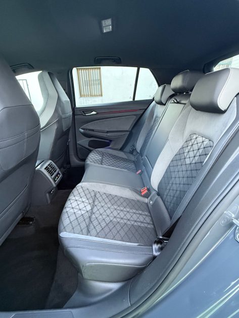 VOLKSWAGEN GOLF 2021