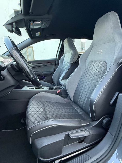 VOLKSWAGEN GOLF 2021