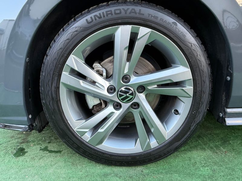 VOLKSWAGEN GOLF 2021