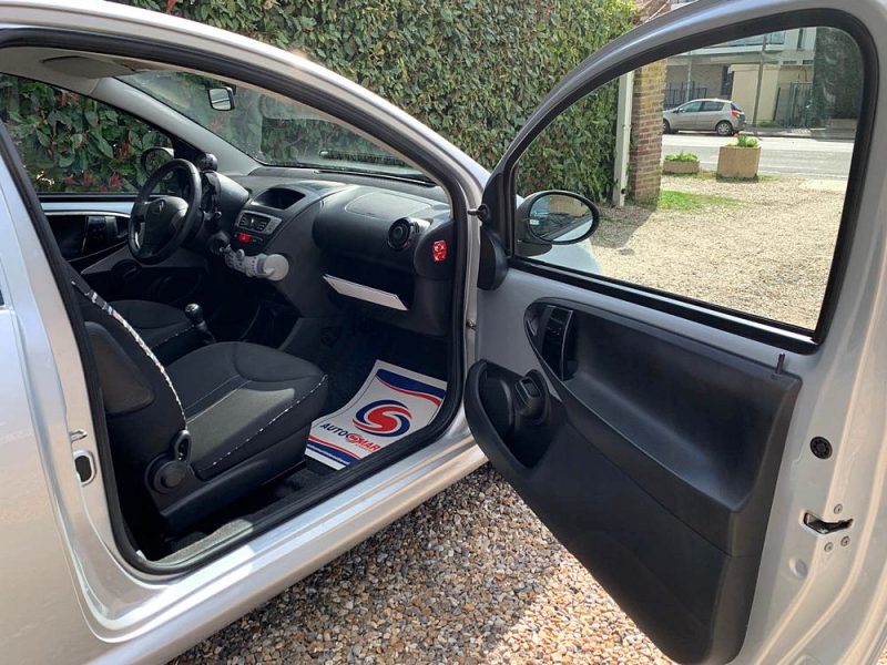 CITROEN C1 2012 1.0i