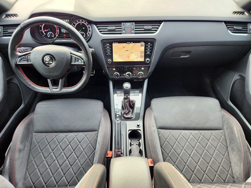 Skoda Octavia 2.0 TSI 230 RS Combi*GPS*LED*DSG*