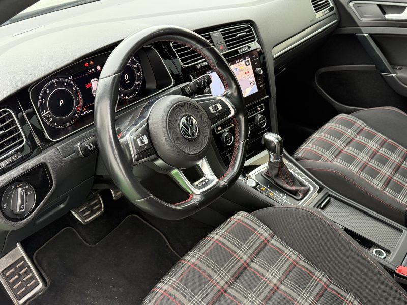 VOLKSWAGEN GOLF VII 2019