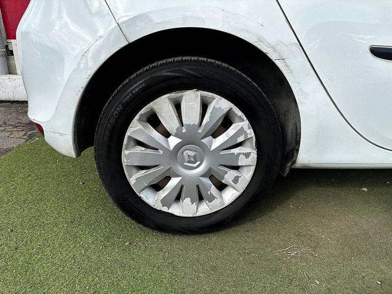 RENAULT CLIO III 2010