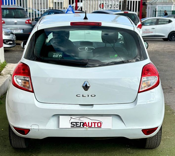 RENAULT CLIO III 2010