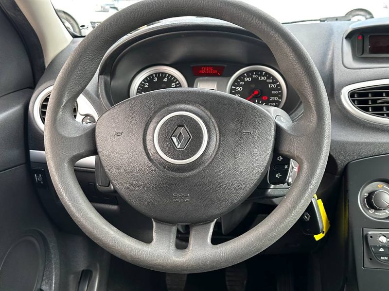 RENAULT CLIO III 2010