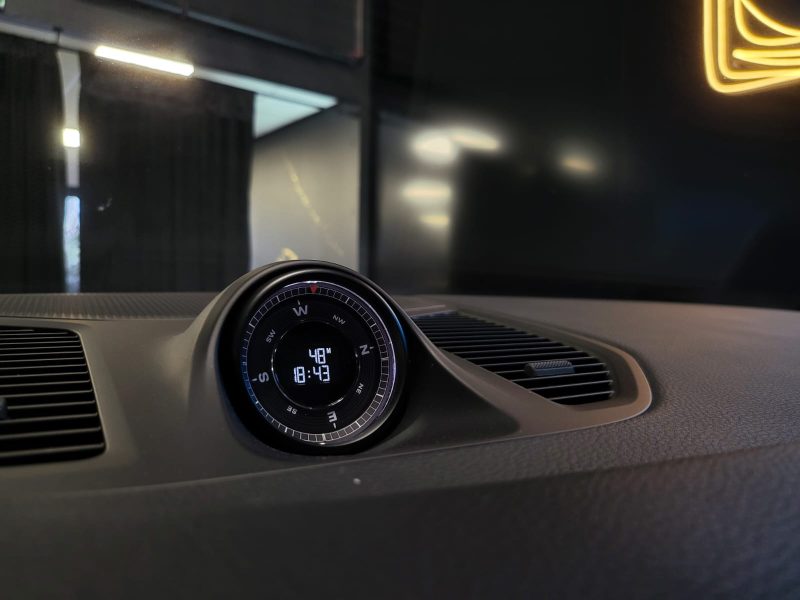 PORSCHE CAYENNE 3.0 V6 E-HYBRID COUPE PH2 / BOSE / TV ARRIERES / ROUE AR DIRECTRICE / ECRAN PASSAGER