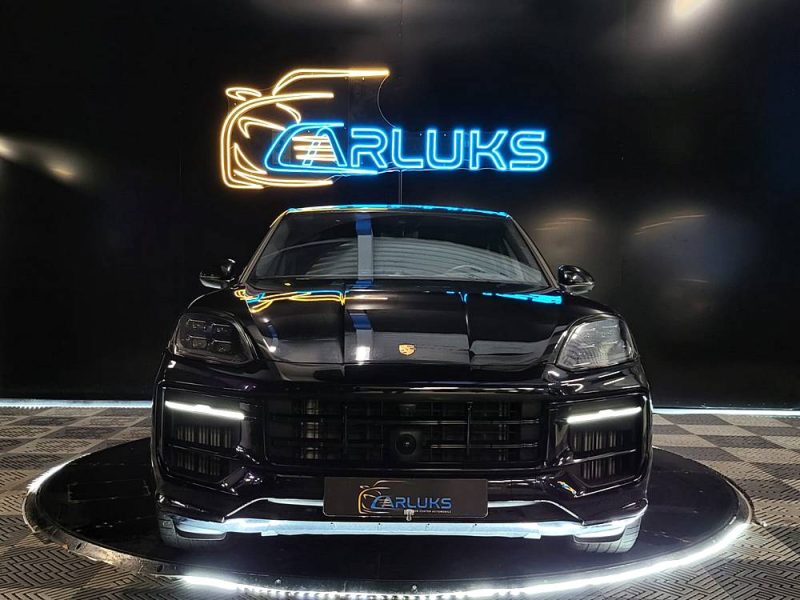 PORSCHE CAYENNE 3.0 V6 E-HYBRID COUPE PH2 / BOSE / TV ARRIERES / ROUE AR DIRECTRICE / ECRAN PASSAGER