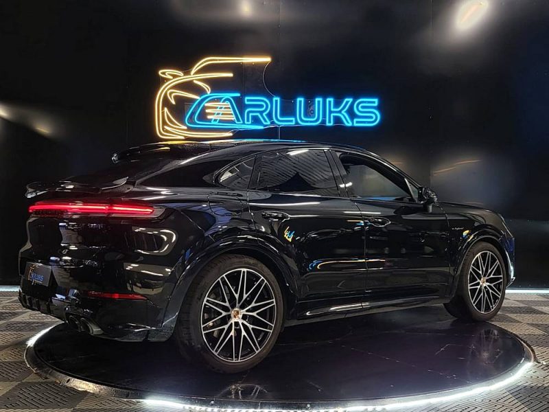 PORSCHE CAYENNE 3.0 V6 E-HYBRID COUPE PH2 / BOSE / TV ARRIERES / ROUE AR DIRECTRICE / ECRAN PASSAGER