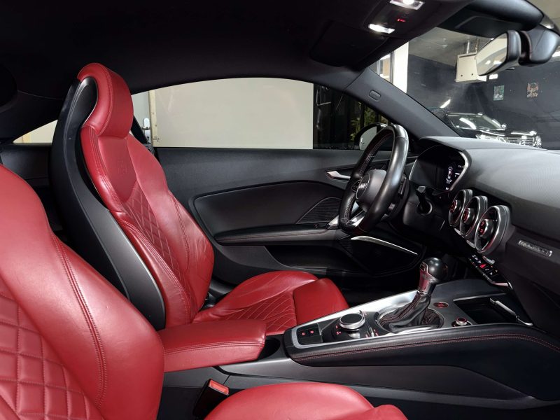 AUDI TTS 2.0 TFSI 310ch quattro S tronic 6 Bang Olufsen