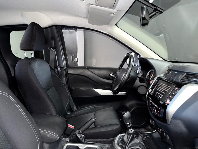 Nissan Navara D23 2.3 dCi King Cab 4WD 163 cv N connecta