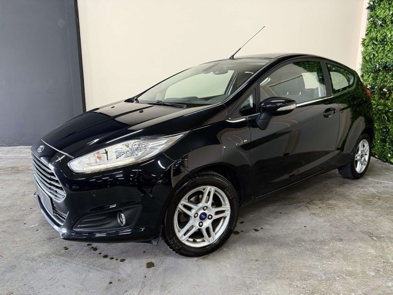Ford Fiesta VI 1.0 EcoBoost 100ch Titanium