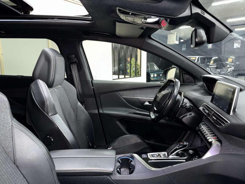 PEUGEOT 5008 1.5 BlueHDi 130ch GT Line EAT8 TOIT OUVRANT