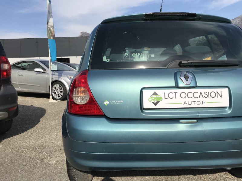  RENAULT CLIO II ph2 - 5 portes - 1.5 DCI 65cv EXTREME - CONTROLE TECHNIQUE = OK