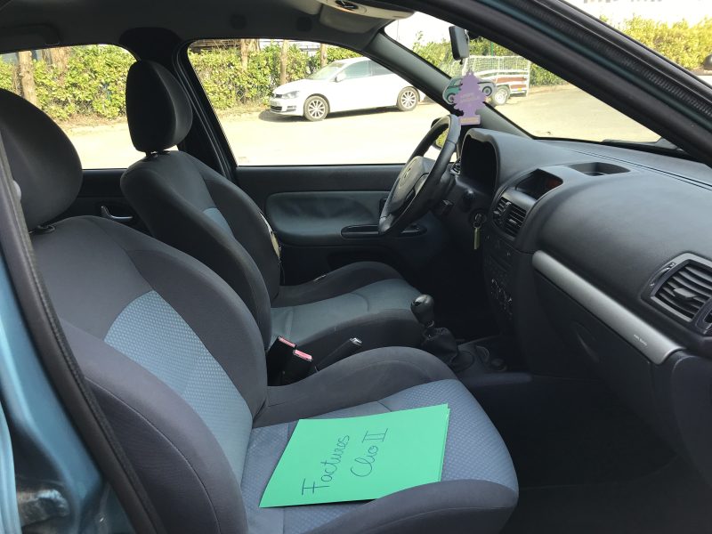  RENAULT CLIO II ph2 - 5 portes - 1.5 DCI 65cv EXTREME - CONTROLE TECHNIQUE = OK